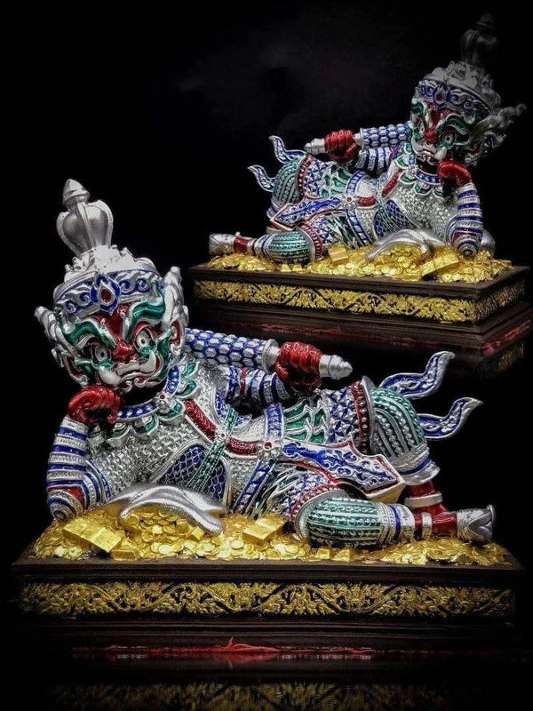 🔱 Tao Wessuwan (Wealth Guardian) – “Enjoying Prosperity” Posture Amulet
