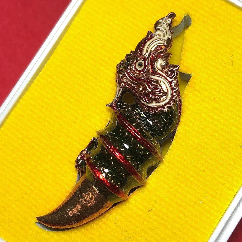🐍 Unlock Unstoppable Charm & Wealth with the Naga Fang Amulet – Blessed by Kruba Baeng, Nakhon Ratchasima