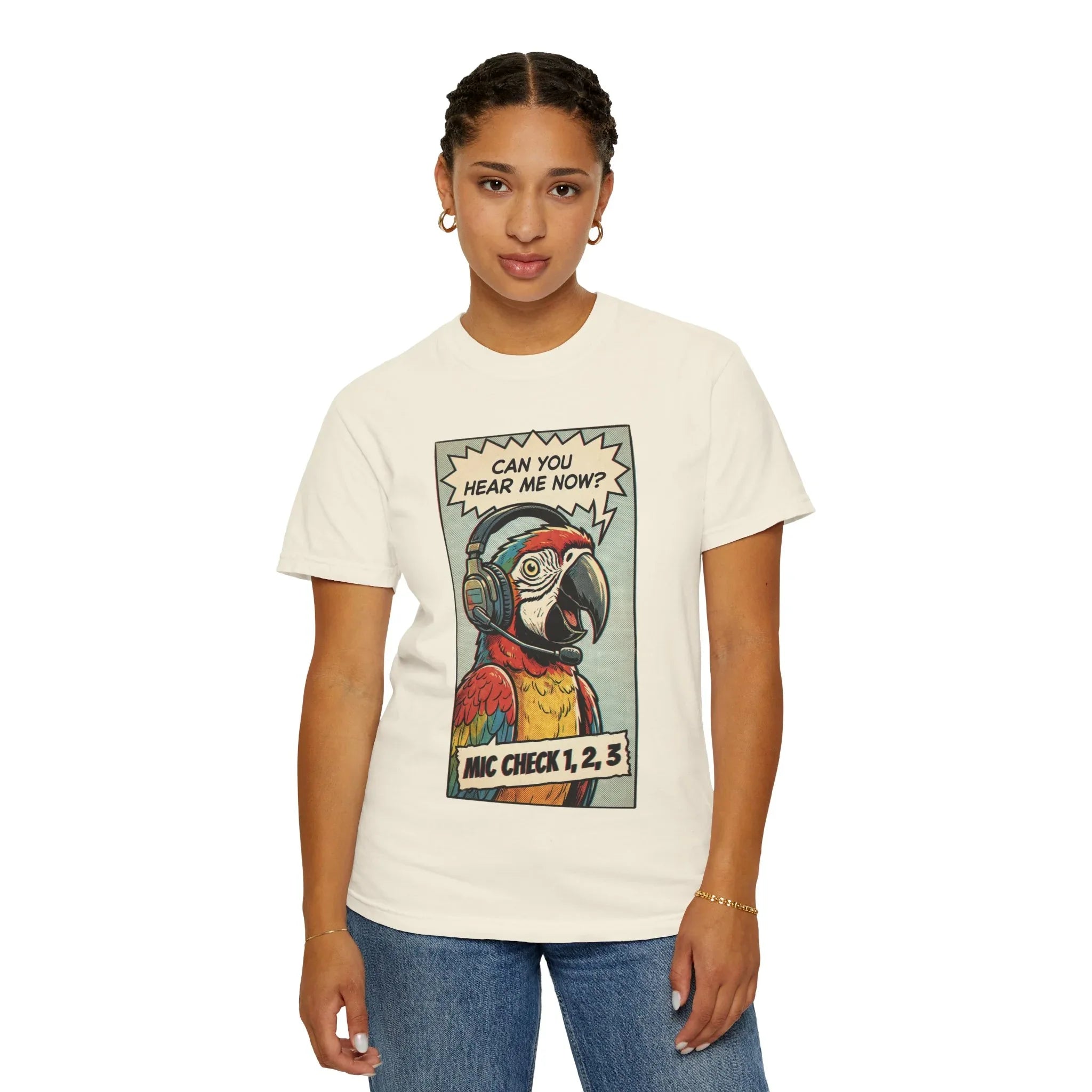 Funny Parrot Gamer Shirt - Vintage Comic Pop Art T-Shirt - Retro Macaw Bird "Mic Check" Graphic Tee - Sarcastic Podcast & Streamer Gift - Aesthetic Bird Lover Streetwear