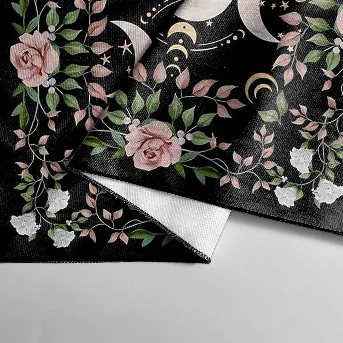 ✨12 Constellations Tarot Tablecloth – Durable Polyester Altar Cloth Featuring Zodiac Signs, Sun, Moon & Starry Sky Motifs