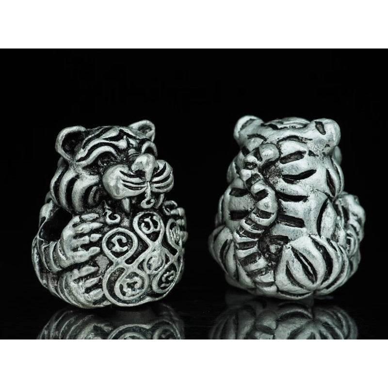 Sleeping Tiger Amulet – Seue Noi Gin Wealth & Attraction Talisman | Consecrated by Kruba Tao, Wat Ban Lao, Chiang Mai Silver Satin