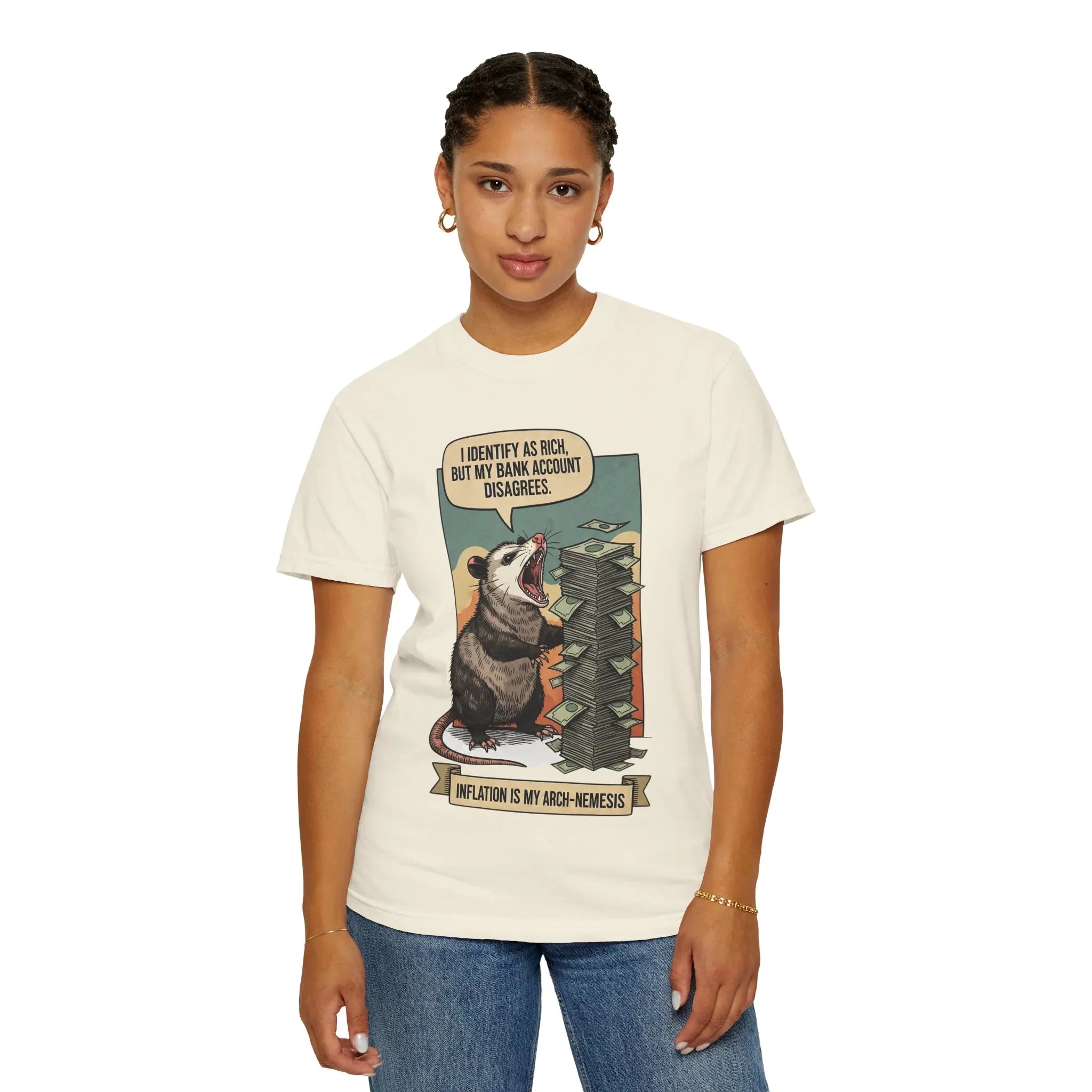 Funny Opossum Shirt - "I Identify As Rich" Inflation Meme Tee - Relatable Money Humor Gift - Vintage Style Screaming Possum Graphic - Retro Financial Crisis T-Shirt Ivory