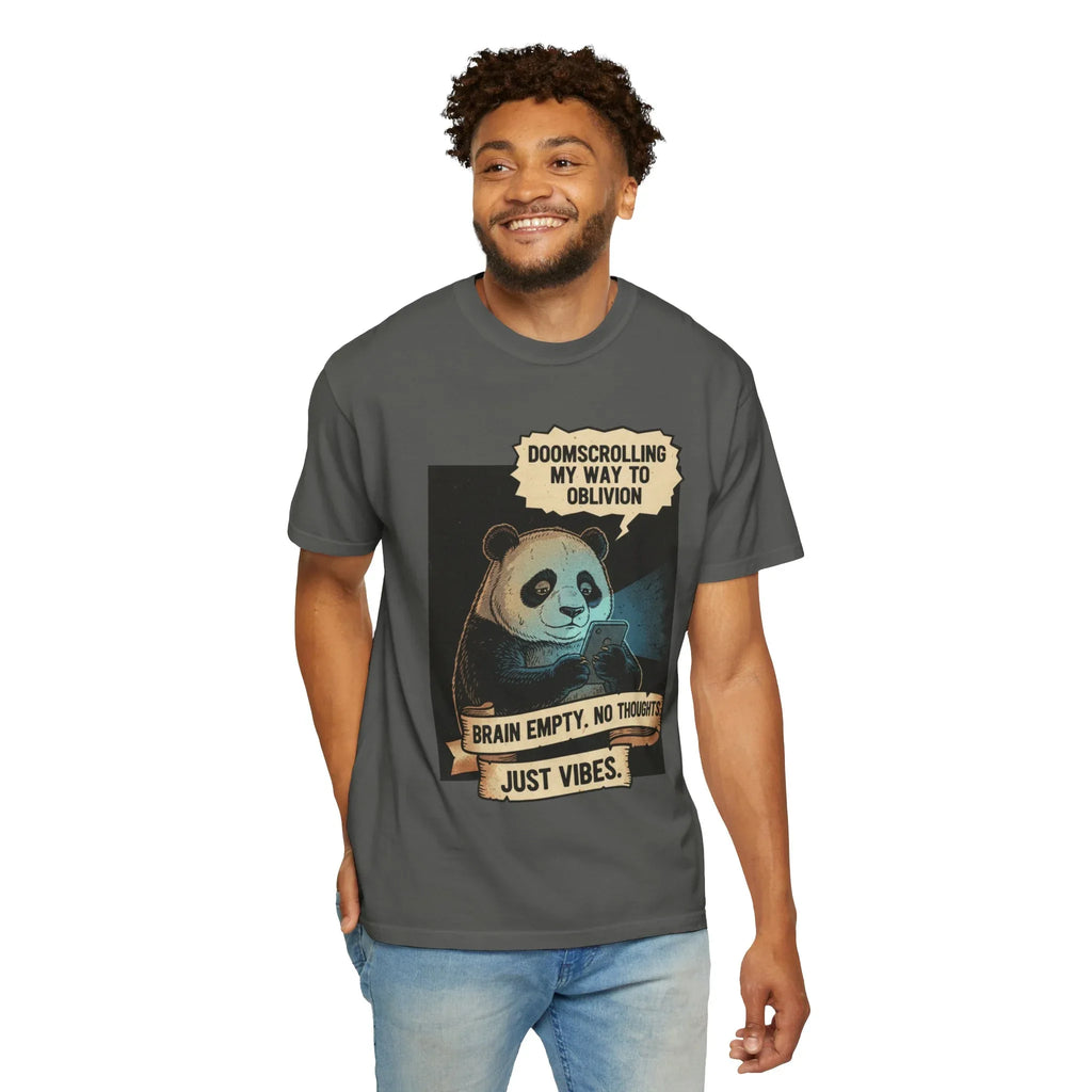 Funny Panda Doomscrolling Shirt - Brain Empty No Thoughts Just Vibes Tee - Retro Vintage Aesthetic T-Shirt - Relatable Digital Burnout Meme Gift - Smartphone Addict Introvert Top