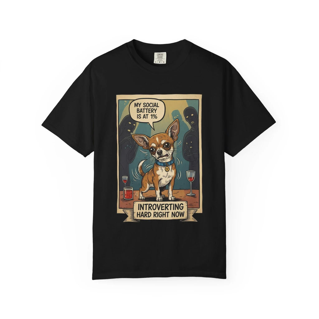Funny Chihuahua Shirt - "Social Battery 1 Percent" Introvert Tee - Sarcastic Dog Mom Gift - Retro Graphic T-Shirt - Humorous Dog Lover "Introverting Hard" Top Black