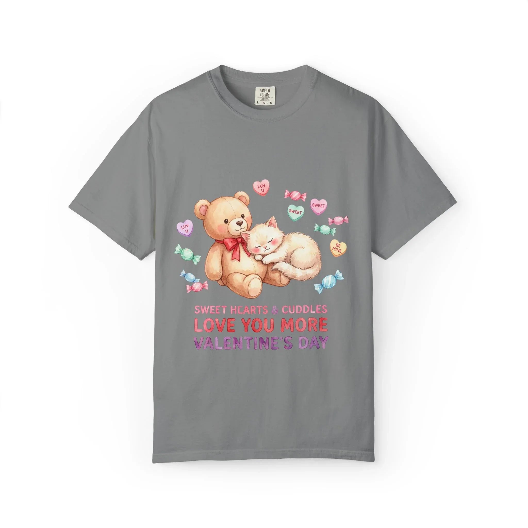 Cute Bear and Kitten Valentine T-shirt | Vintage Soft Love Tee | Couple Gift | Aesthetic Comfort Shirt | Retro Candy Heart Design Grey