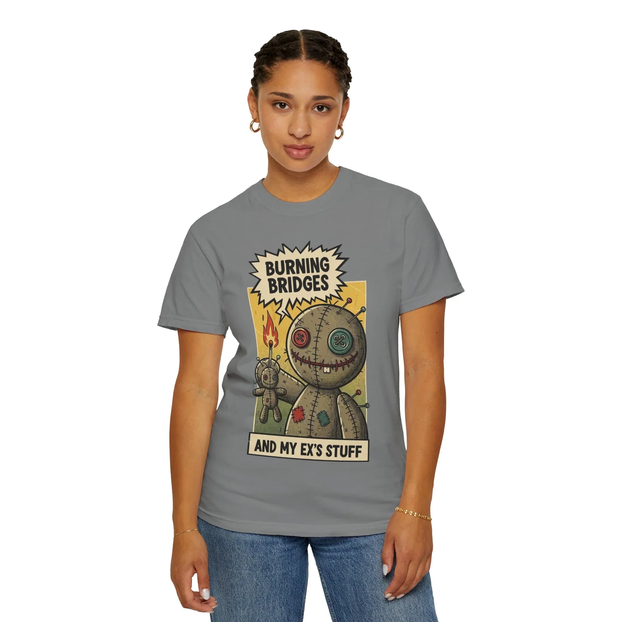 Burning Bridges Funny Breakup Shirt - Vintage Voodoo Doll Graphic Tee - Sarcastic Ex-Relationship T-Shirt - Retro Comic Dark Humor Gift - Mid-Century Aesthetic Streetwear