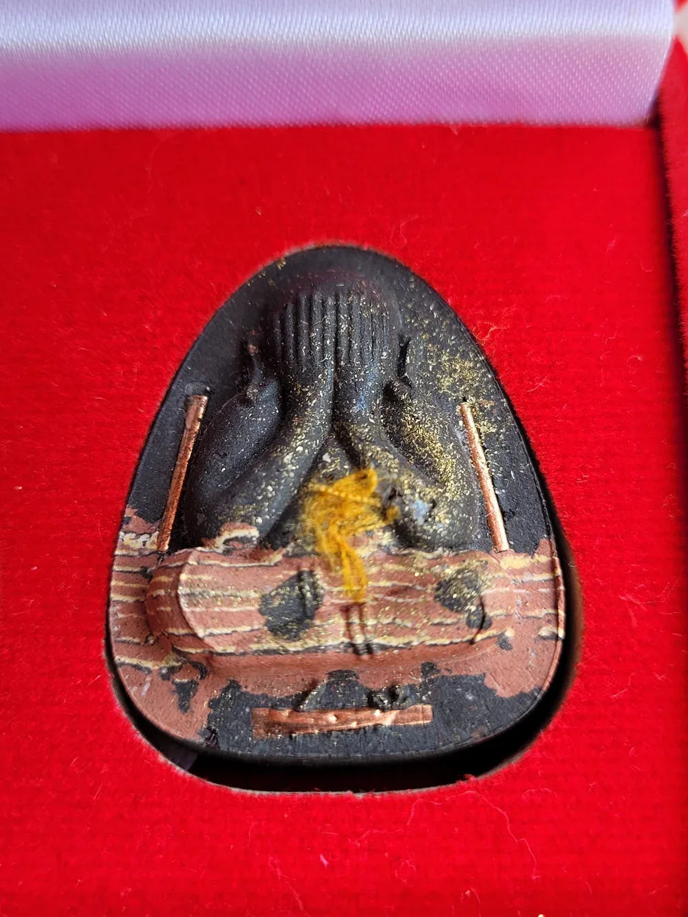 Phra Pidta Amulet for Financial Freedom - Clear Your Debts and Achieve Wealth with the Legendary 'Plot Nee Ruay Ruay Ruay' by LP Phat