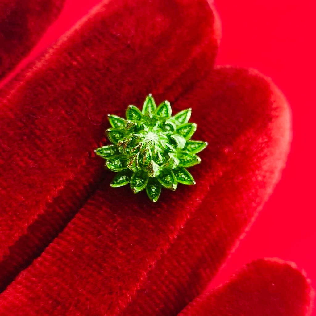 Sacred Pikul Flower Amulet – Prosperity & Blessing in Green Bronze