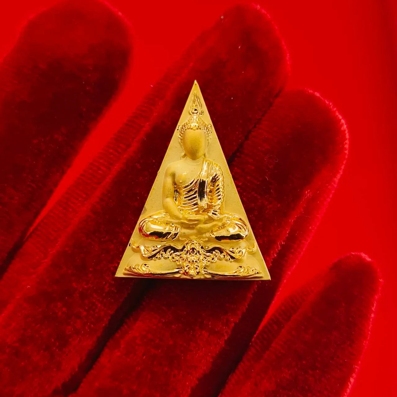 Phra Nang Phaya Amulet 2018 Edition - Blessed by Luang Pu Kee, Wat Wang Daeng