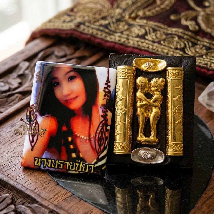 💃 Locket Nang Piya: The Sovereign of Ethereal Charm & Infinite Fortune – Lersi Somdet (Kruba Det) – Ban Rattanakosin (2567) – The Ultimate Alchemical Engine for Magnetic Attraction & Wealth!
