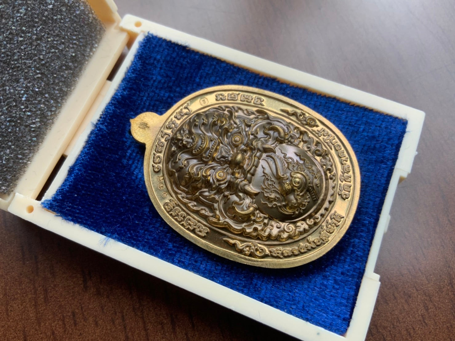 💰 Thao Wessuwan "Thep Setthi" (Deva Millionaire) Coin: "Na Thewada" Edition by LP Suchart (Wat Sila Dok Mai) – Wealth & Divine Protection