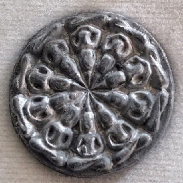 ✨ Imperial Great Emperor "Ngob Nam Oy" Sovereign Amulet: The "Never Poor" Sacred Wheel of Fortune with Maha-Chakkraphat Destiny Seal by Luang Pu Chan, Wat Sumpasiv (Full Moon Ritual B.E. 2555 Edition) Default Title