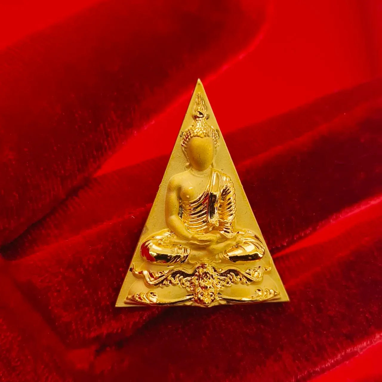 Phra Nang Phaya Amulet 2018 Edition - Blessed by Luang Pu Kee, Wat Wang Daeng