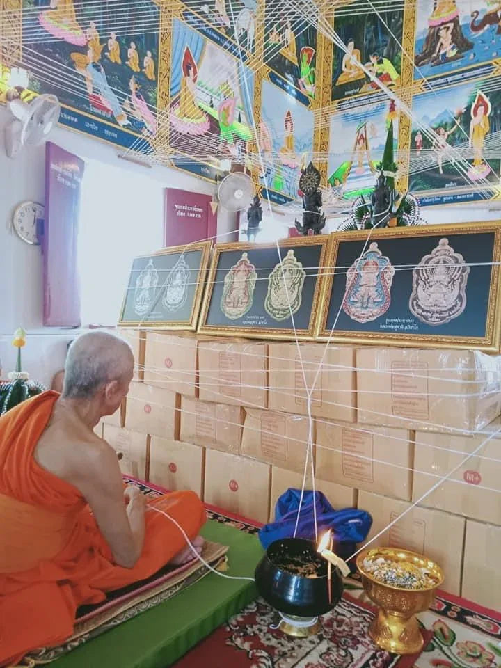 👹 THE LORD OF WEALTH & GUARDIAN OF THE NORTH ✨ The Divine Blessing: Luang Phor Suchat "Thao Wessuwan" (The Lord of Wealth) - The Sacred Protector & Fortune Magnet