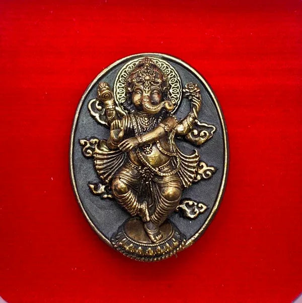 🪙 “Dancing Ganesha Nataraja Medal” – 2.5 x 3 cm Metta, Creativity & Success Amulet, “Meta Mahamongkol” Edition, Wat Phikun Thong (B.E. 2565) Partially polished blackened