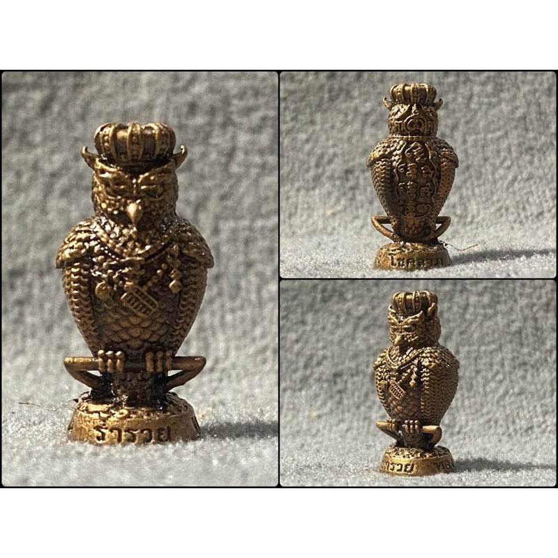 Hoot of Wealth Owl Amulet – Huged Bird Symbol for Prosperity &amp; Fortune | Consecrated by Luangpu Maen Phuriyanano, Khao Chan Temple, Phetchabun 招财猫头鹰符 – 象征财富与好运的神鸟护身符 | 由玛恩长老于碧差汶府考禅寺加持 - Thai Blessing Co