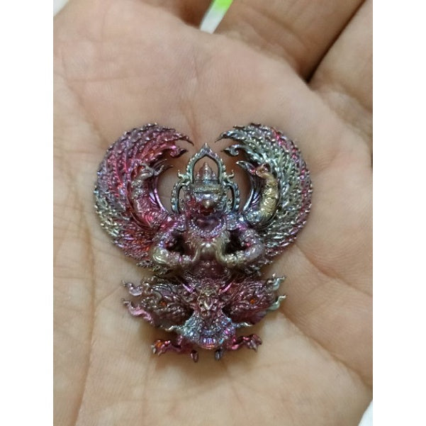 🦅 First Edition Garuda “Maha-Setthi Blessing” Amulet – Prosperity, Authority & Protection (Thailand 2019 / 2562 BE) Rainbow copper