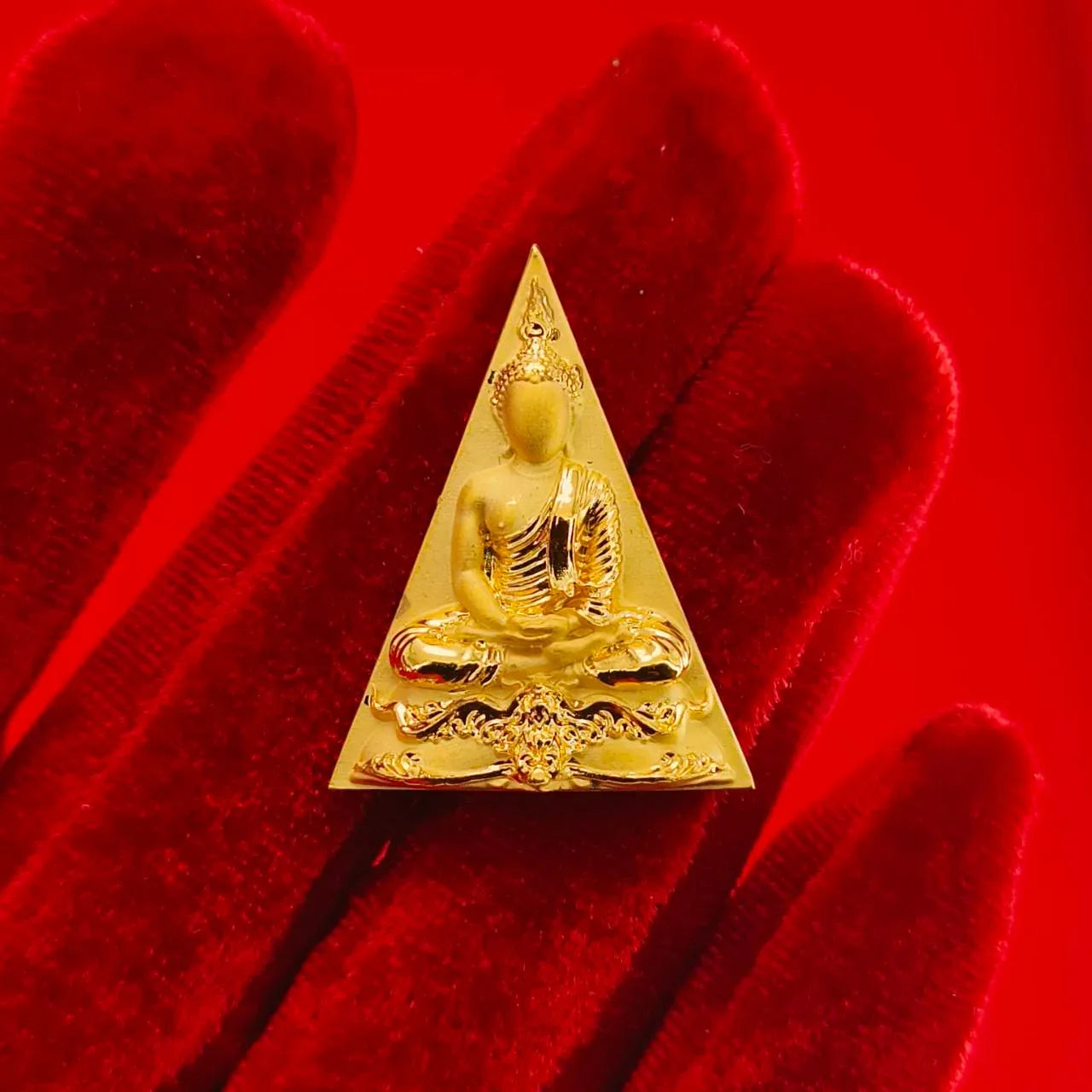 Phra Nang Phaya Amulet 2018 Edition - Blessed by Luang Pu Kee, Wat Wang Daeng