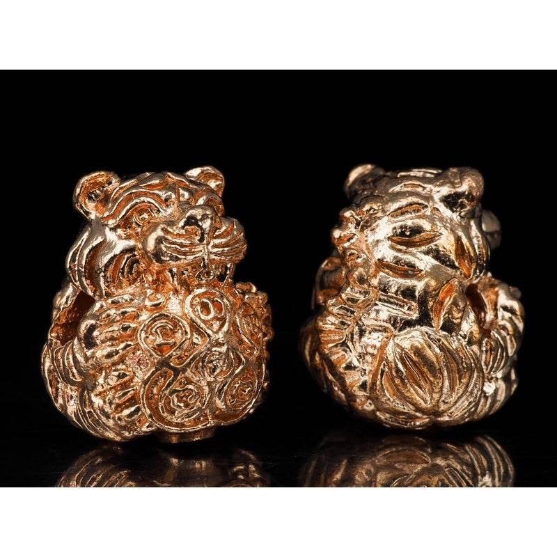 Sleeping Tiger Amulet – Seue Noi Gin Wealth & Attraction Talisman | Consecrated by Kruba Tao, Wat Ban Lao, Chiang Mai bronze