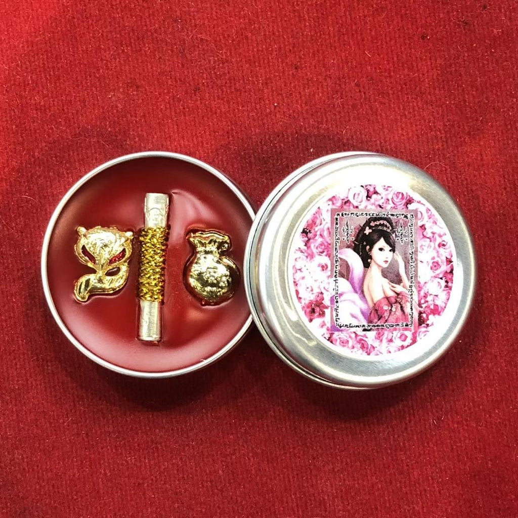 🪙 “Nine‑Tails Fox Allure Honey Balm” – Charisma, Love & Opportunity Magnet by Ajarn Prakhong, “Charoen” Prosperity Lineage