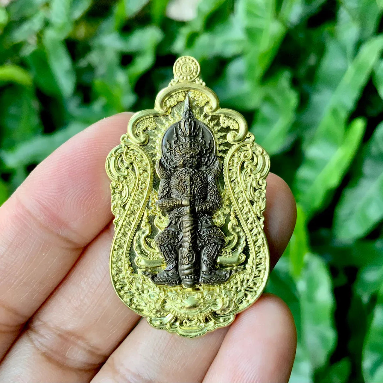 👹 THE LORD OF WEALTH & GUARDIAN OF THE NORTH ✨ The Divine Blessing: Luang Phor Suchat "Thao Wessuwan" (The Lord of Wealth) - The Sacred Protector & Fortune Magnet 65.หน้ากากชนวน