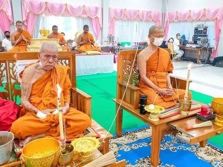 📜 5-Inch "Phokasap Treasure" Takrud – Ancient Wealth Scroll for Smooth Sales & Endless Fortune (Luang Phor Kuay Lineage)