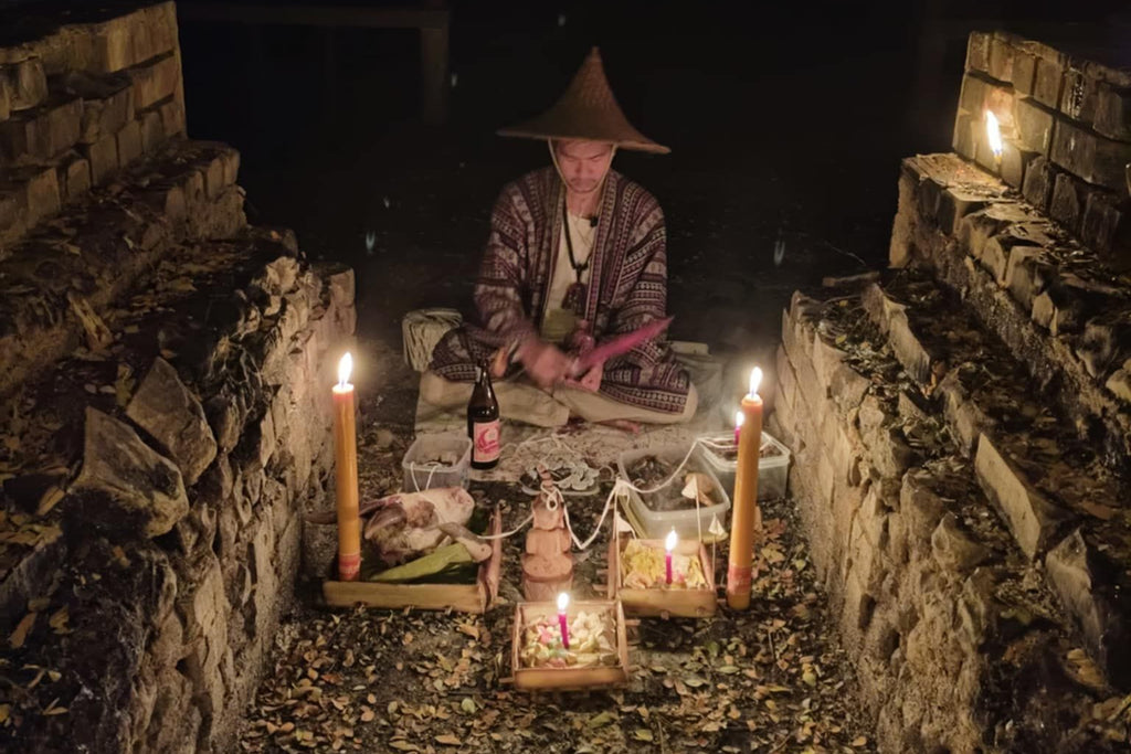 ✨ Sovereign Shadow King: Authentic "Phor Ngang Suea Gai" (The Transforming Tiger-Ngang) 1st Edition – "The Sinful Sage" (Kon Bap Nai Krab Nak Bun) by Arjan Narin Norasing – The Ultimate Weapon for Dominance, Hypnotic Charm, and Destiny Flipping ✨