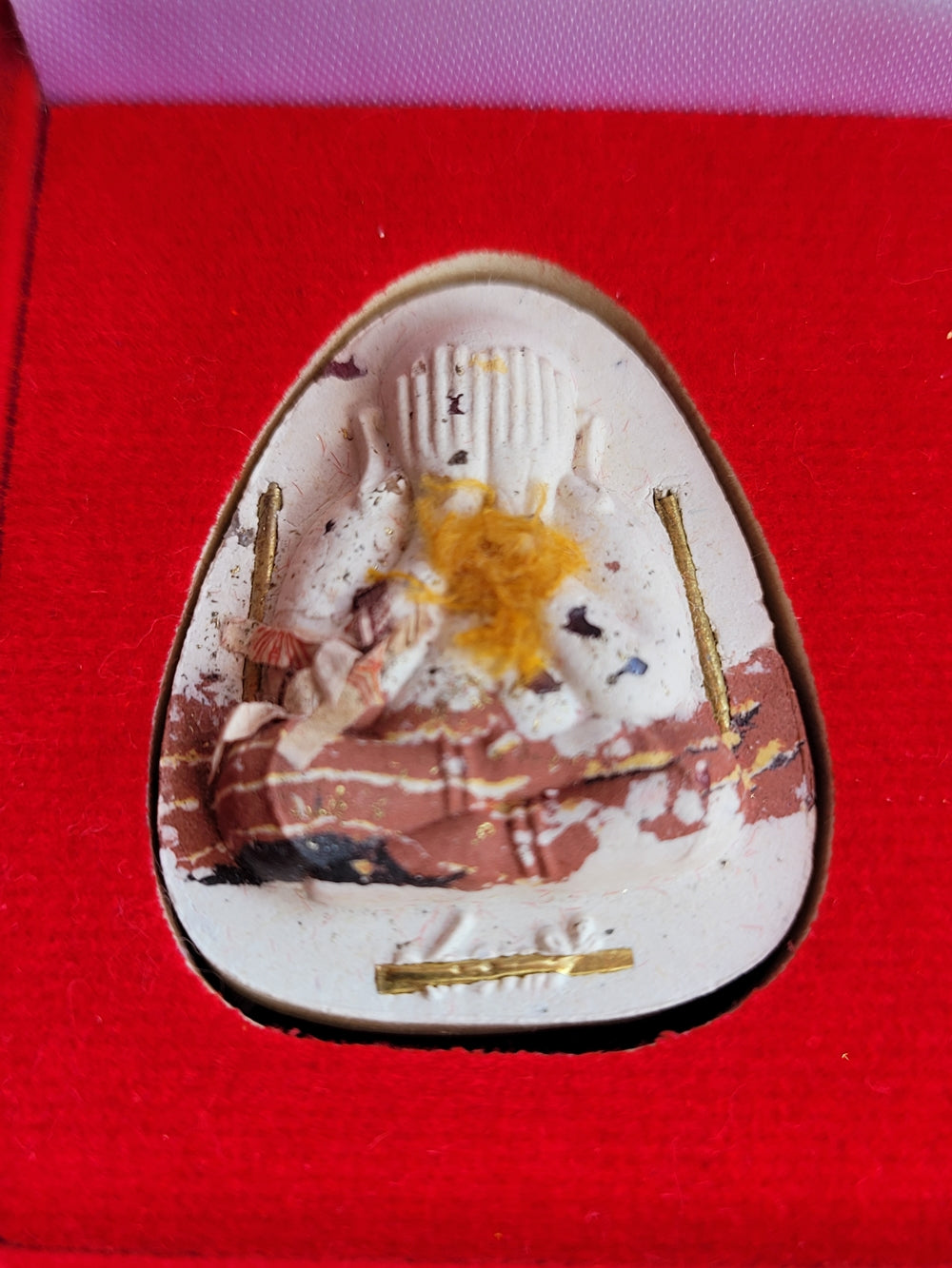 Phra Pidta Amulet for Financial Freedom - Clear Your Debts and Achieve Wealth with the Legendary 'Plot Nee Ruay Ruay Ruay' by LP Phat