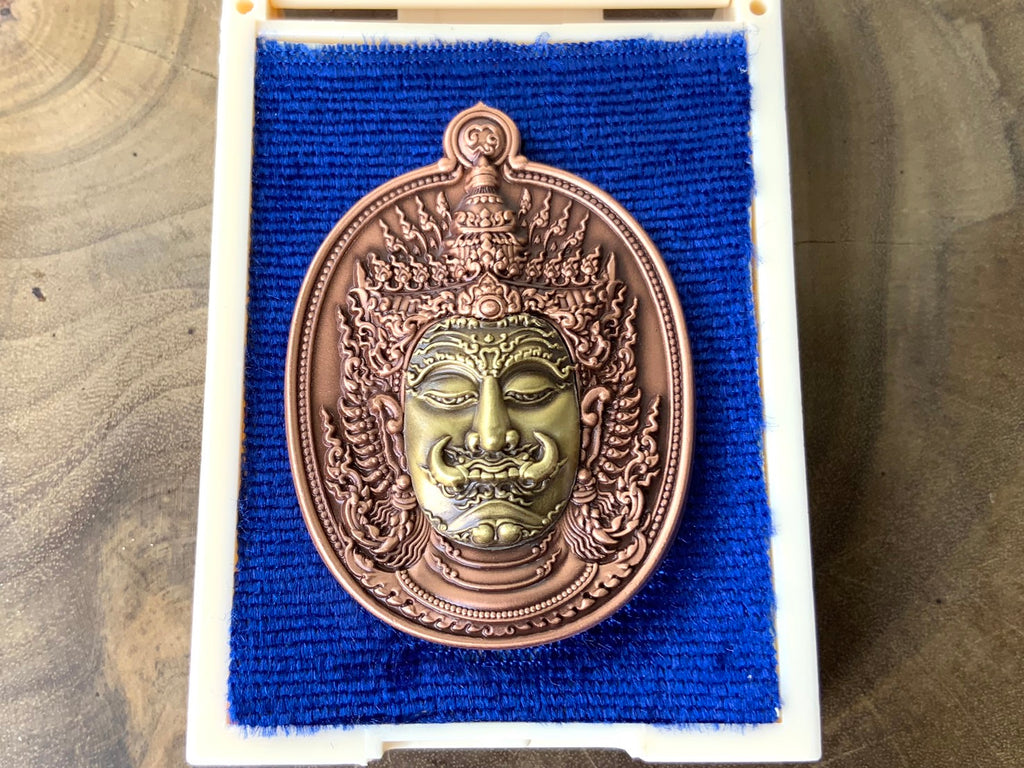 💰 Thao Wessuwan "Thep Setthi" (Deva Millionaire) Coin: "Na Thewada" Edition by LP Suchart (Wat Sila Dok Mai) – Wealth & Divine Protection