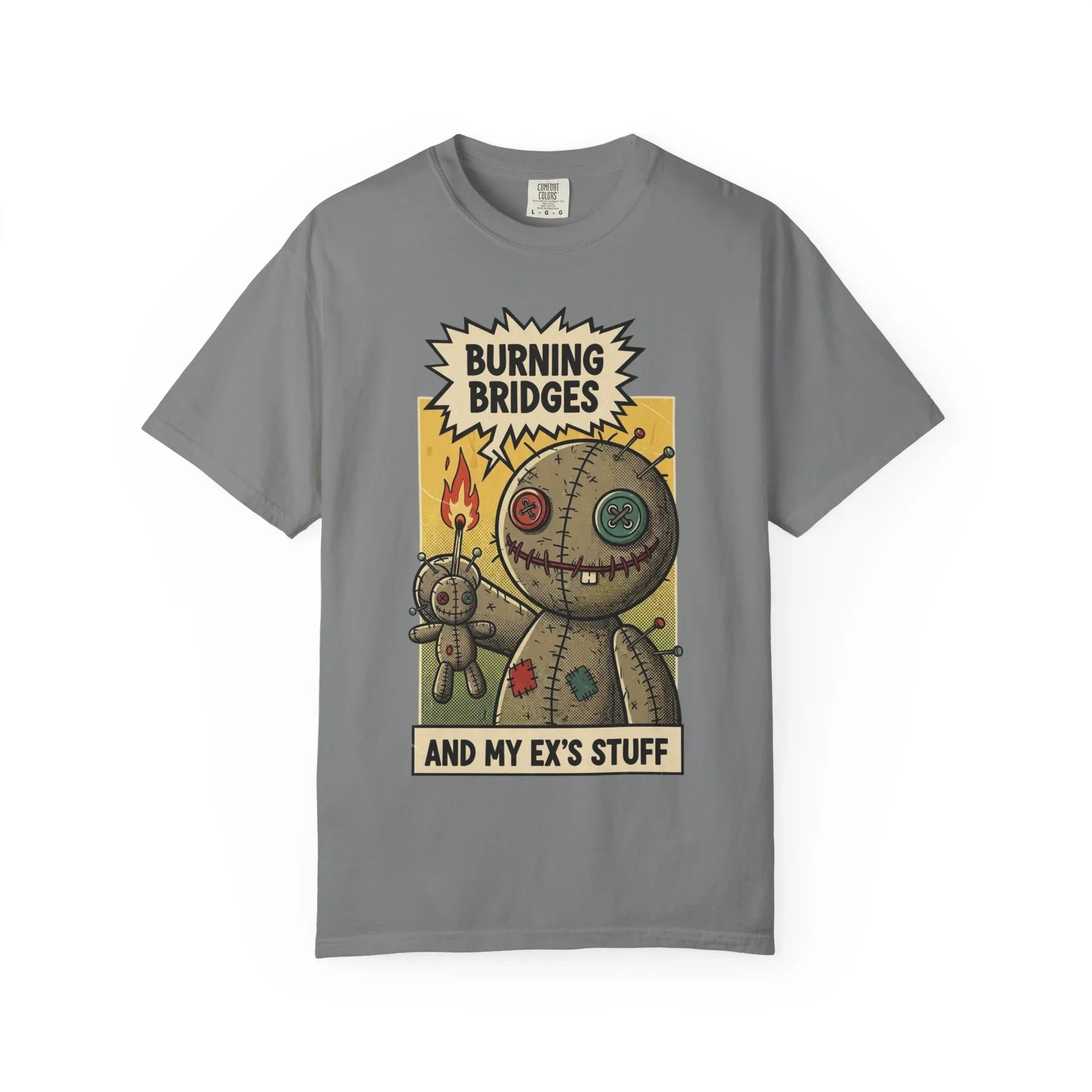 Burning Bridges Funny Breakup Shirt - Vintage Voodoo Doll Graphic Tee - Sarcastic Ex-Relationship T-Shirt - Retro Comic Dark Humor Gift - Mid-Century Aesthetic Streetwear Grey