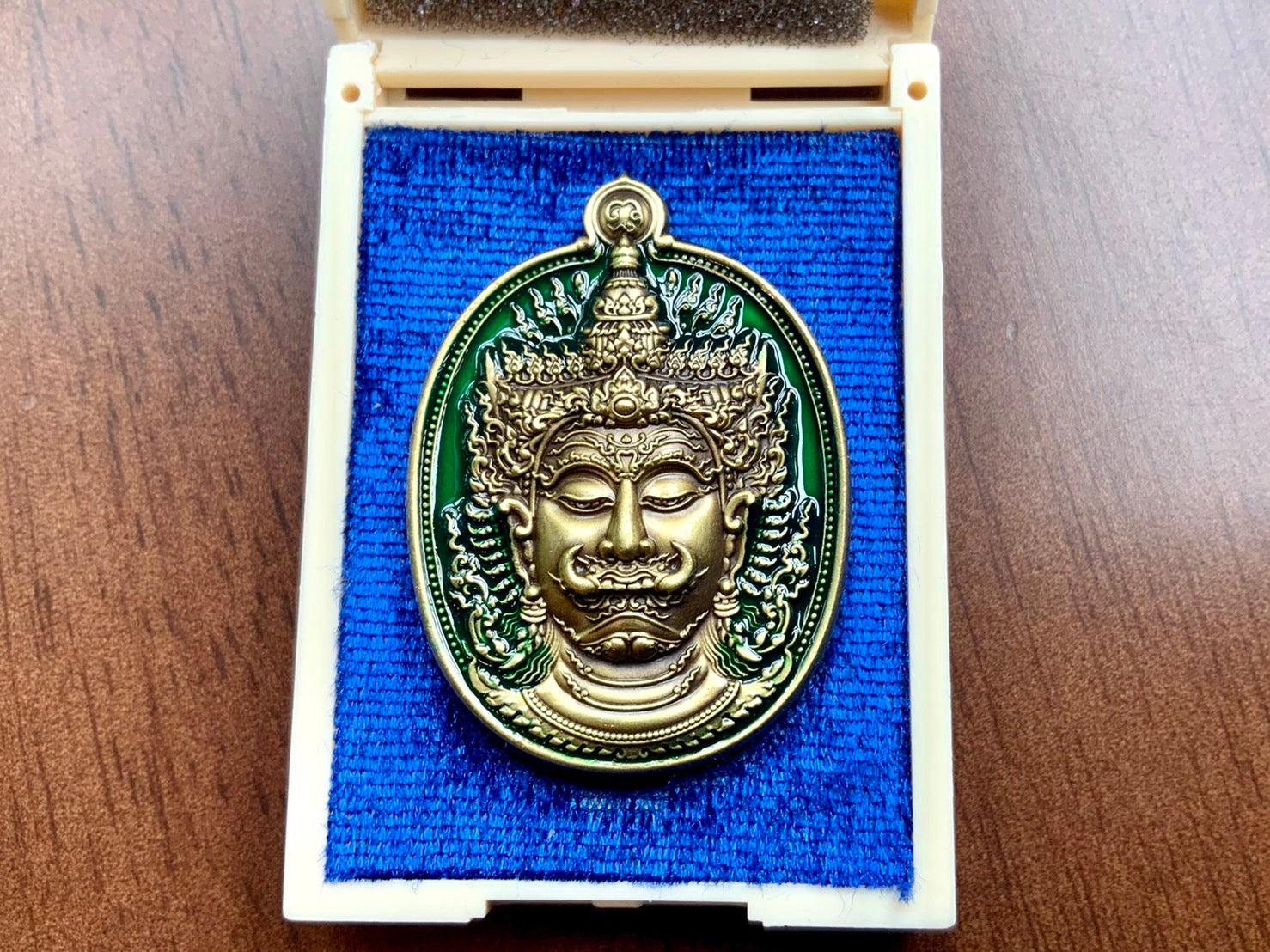 💰 Thao Wessuwan "Thep Setthi" (Deva Millionaire) Coin: "Na Thewada" Edition by LP Suchart (Wat Sila Dok Mai) – Wealth & Divine Protection Green gold lid for alms bowl