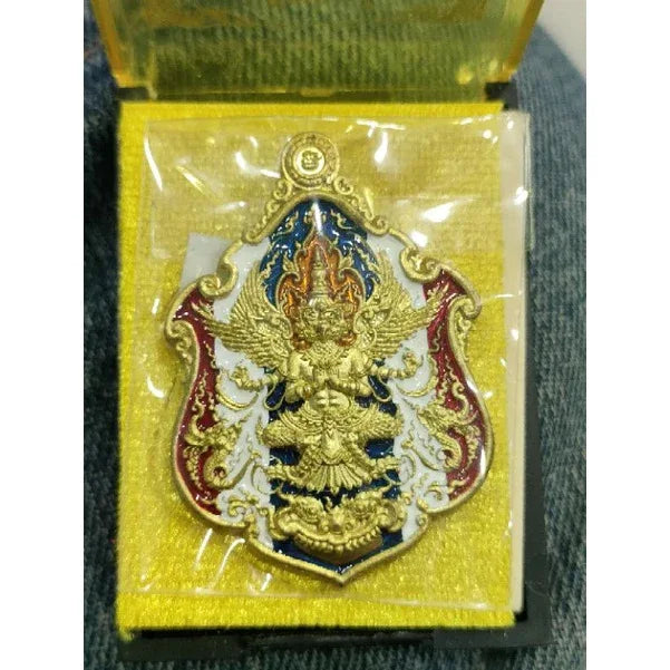 🦅 THE TYCOON OF THE SKIES: PHYA KRUT ✨ The Sovereign Garuda: Luang Pu Foo 2020 "Jao Sua Wentai" Edition – The Ultimate Icon of Royal Wealth & Elite Authority Gold-plated enamel national flag
