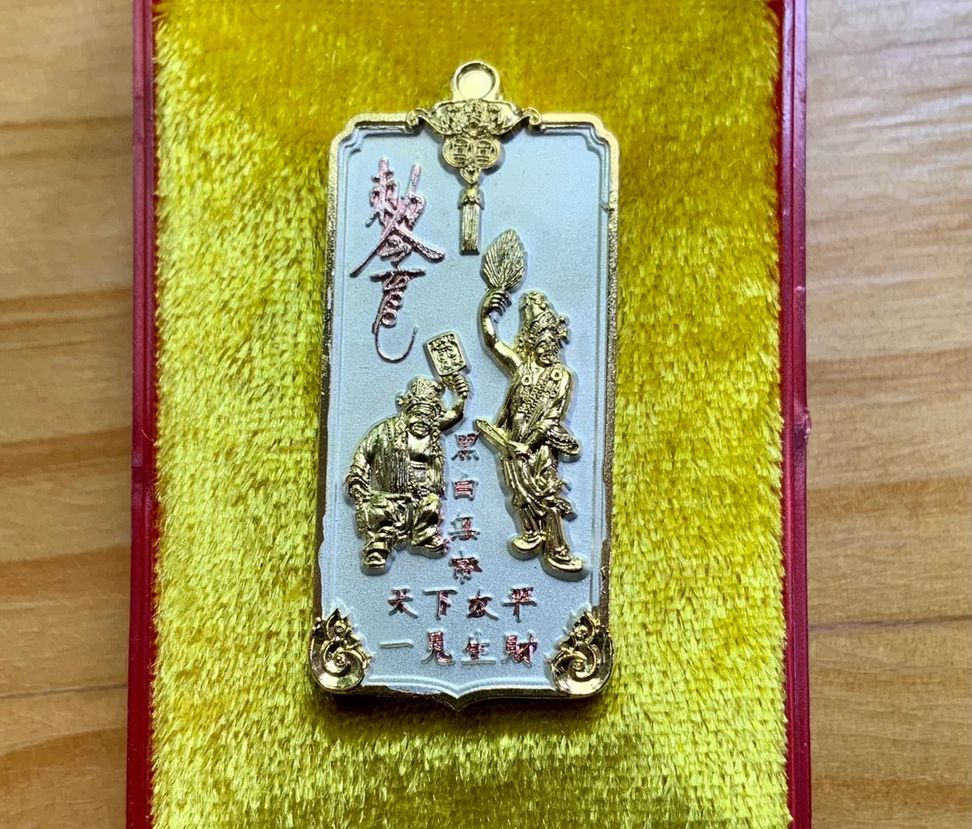 🪙 “Only‑Wealth Twin Reapers Medal” – Tua Pae & Yee Pae White‑Black Fortune Messengers Amulet by Luang Pho It, Wat Chulamanee