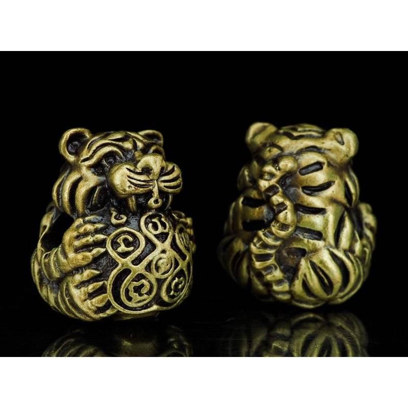 Sleeping Tiger Amulet – Seue Noi Gin Wealth & Attraction Talisman | Consecrated by Kruba Tao, Wat Ban Lao, Chiang Mai Yellow Satin
