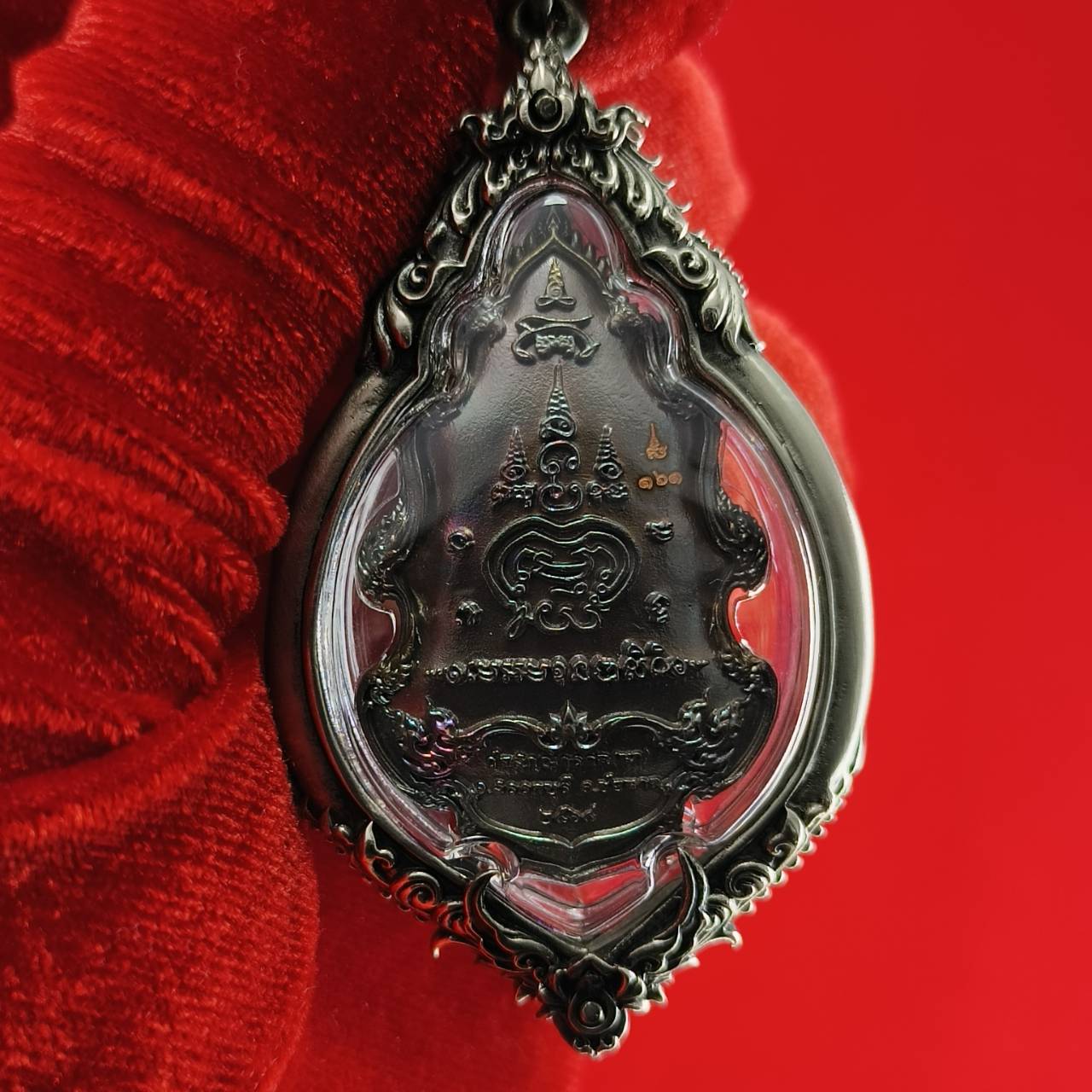 Thao Wessuwan Amulet for Ultimate Protection and Unmatched Prosperity