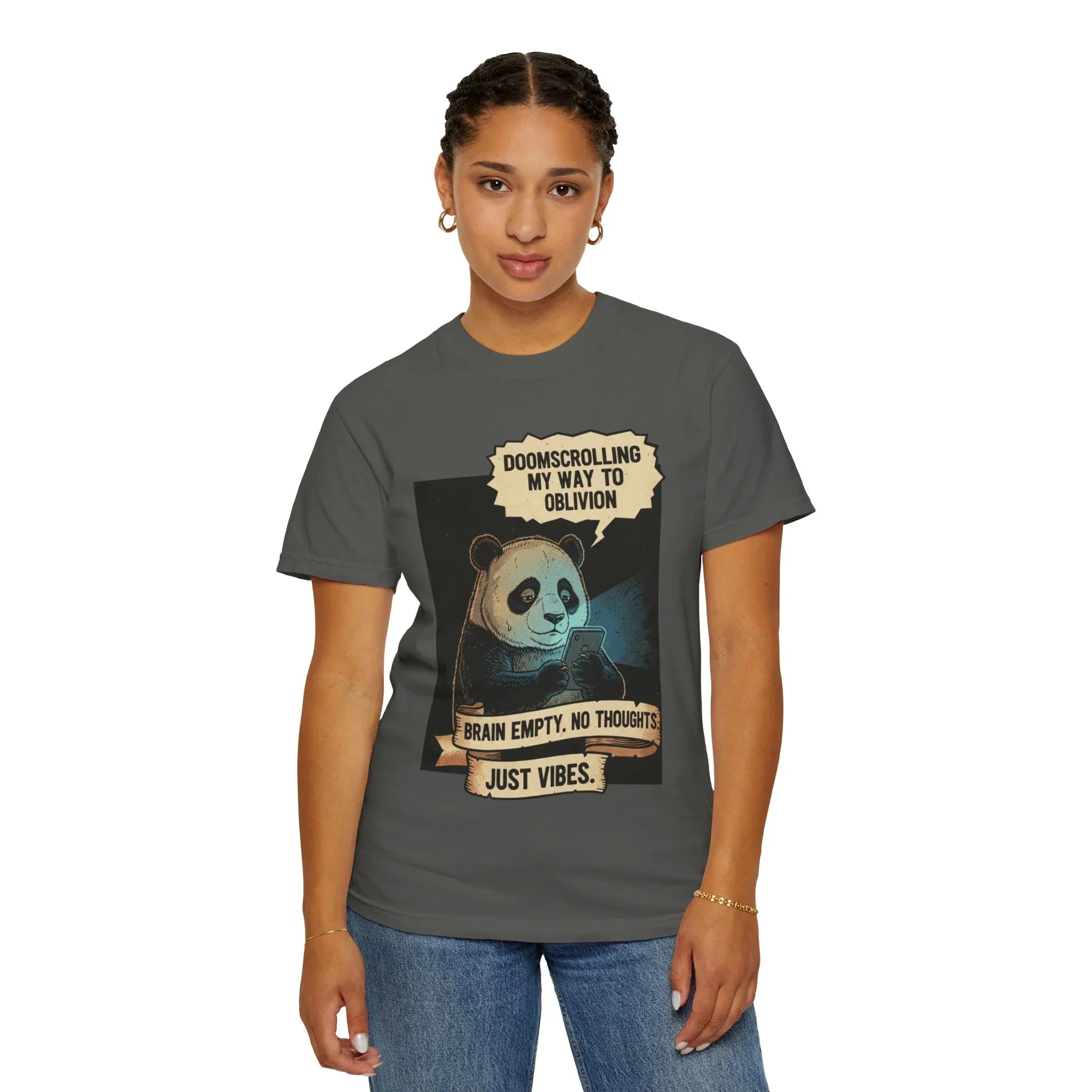 Funny Panda Doomscrolling Shirt - Brain Empty No Thoughts Just Vibes Tee - Retro Vintage Aesthetic T-Shirt - Relatable Digital Burnout Meme Gift - Smartphone Addict Introvert Top