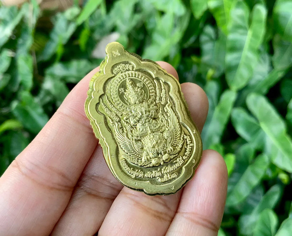 👹 THE LORD OF WEALTH & GUARDIAN OF THE NORTH ✨ The Divine Blessing: Luang Phor Suchat "Thao Wessuwan" (The Lord of Wealth) - The Sacred Protector & Fortune Magnet