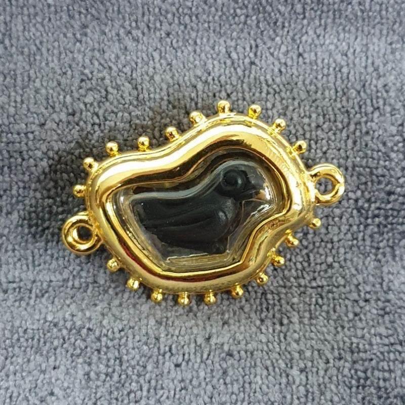 Lucky Nok Kaektao Amulet - Wealth Unshakable Edition - Wat Yang Yai 2021 Gold plated frame