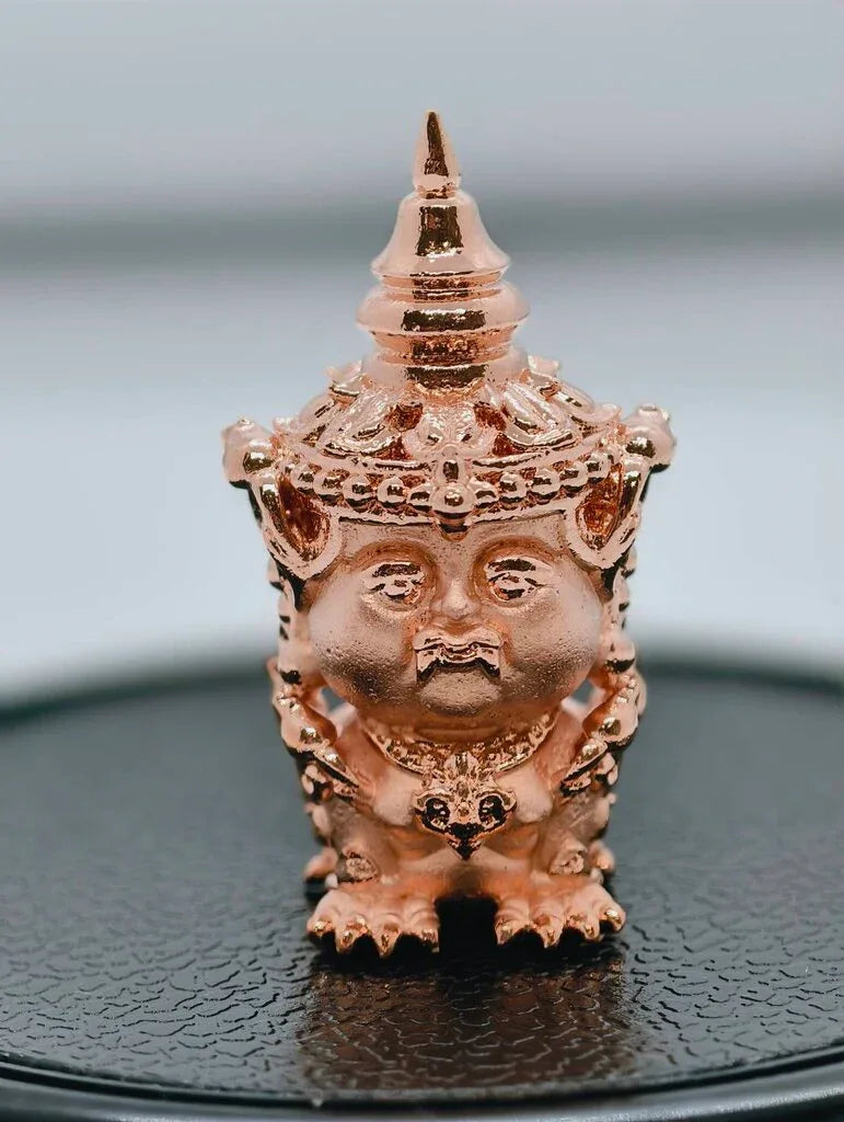 🦁 "Lion-Hearted Guardian" Kuman Thep Narasing: Purisat Noi (Big Print) from Wat Phra That Chom Sak – Eater of Evil & Hunter of Wealth
