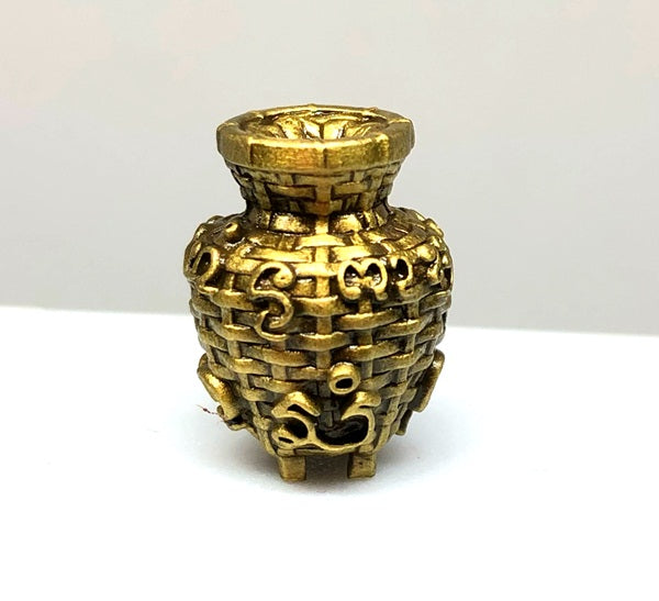 🎯 Takong Dak Sap﻿ by Phra Kruba Kittichai Khemchari, Wat Pang Makong, Chiang Dao, Chiang Mai – Powerful Wealth-Attracting Amulet ทองเหลือง ชาติน