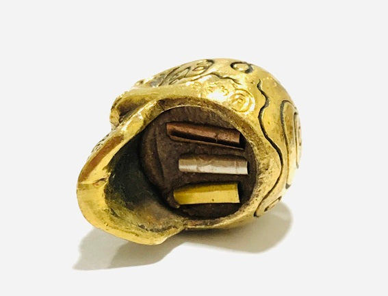 💀 Golden Skull "Sap Mang Kang" (Wealthy & Stable) 1st Edition: Brass (Thong Lueang) – Phra Ajarn Lek, Wat Tham Khao Noi – Gambling Luck & Ghost Protection