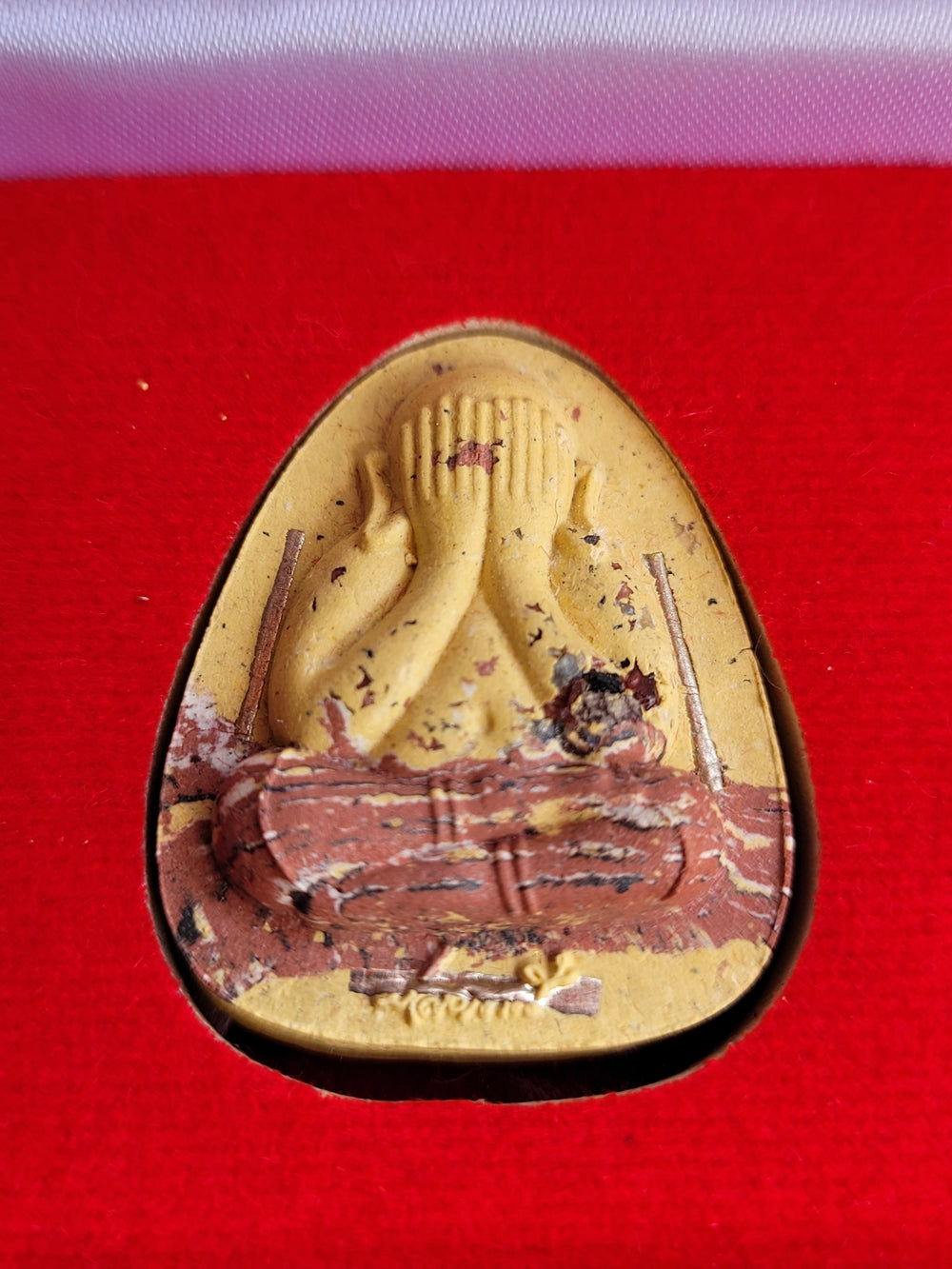 Phra Pidta Amulet for Financial Freedom - Clear Your Debts and Achieve Wealth with the Legendary 'Plot Nee Ruay Ruay Ruay' by LP Phat