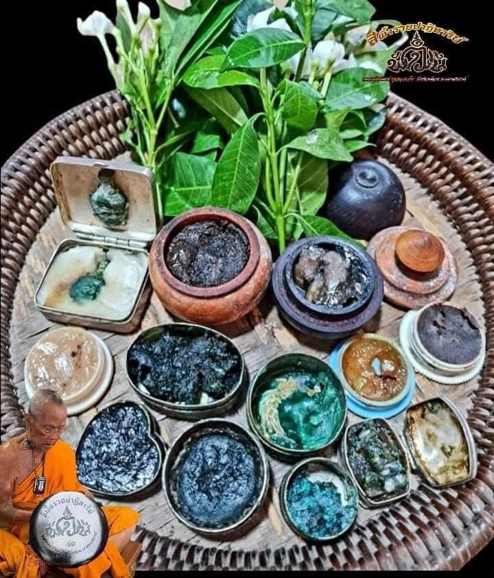 Unlock Miraculous Wealth and Irresistible Charm with First Edition Ruay Patihan Balm - Infused with LP Tim and Ajarn Pleng's Legendary See Pheung