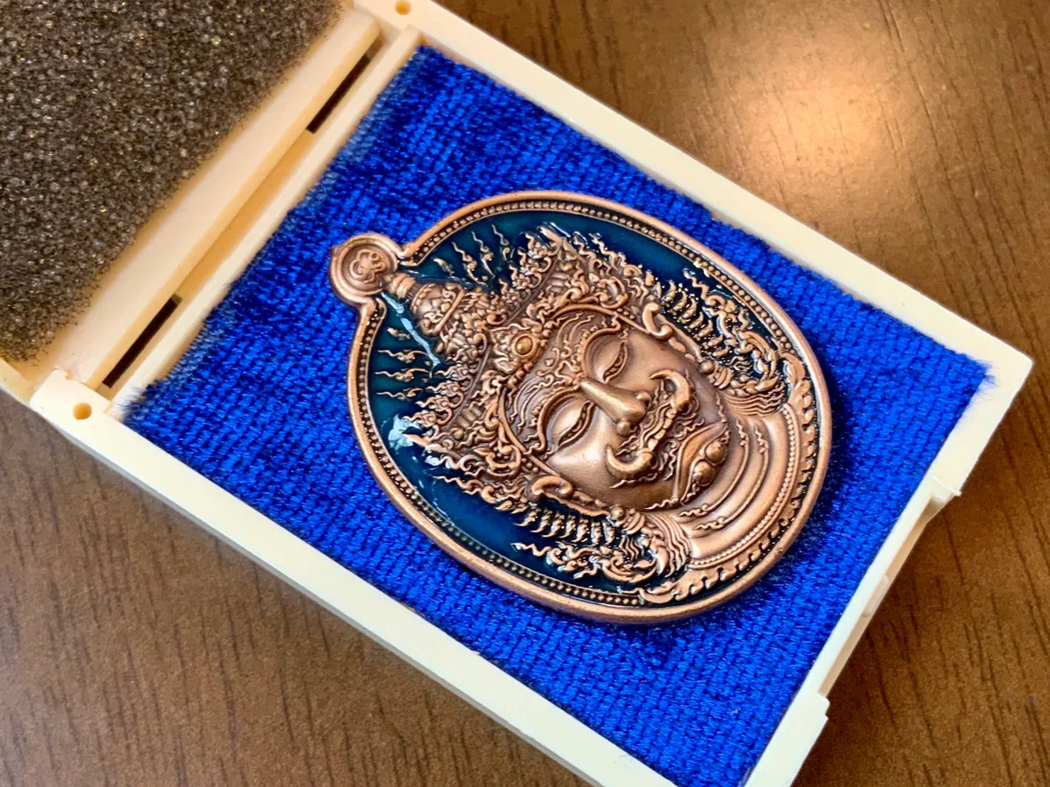 💰 Thao Wessuwan "Thep Setthi" (Deva Millionaire) Coin: "Na Thewada" Edition by LP Suchart (Wat Sila Dok Mai) – Wealth & Divine Protection