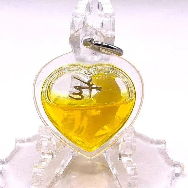 💖 Attract Love & Fortune – Sarika Bird Feeding Charm Takrud by Kruba Baeng for Metta and Success 💖✨