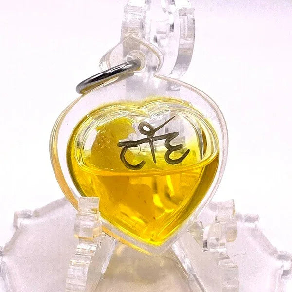💖 Attract Love & Fortune – Sarika Bird Feeding Charm Takrud by Kruba Baeng for Metta and Success 💖✨