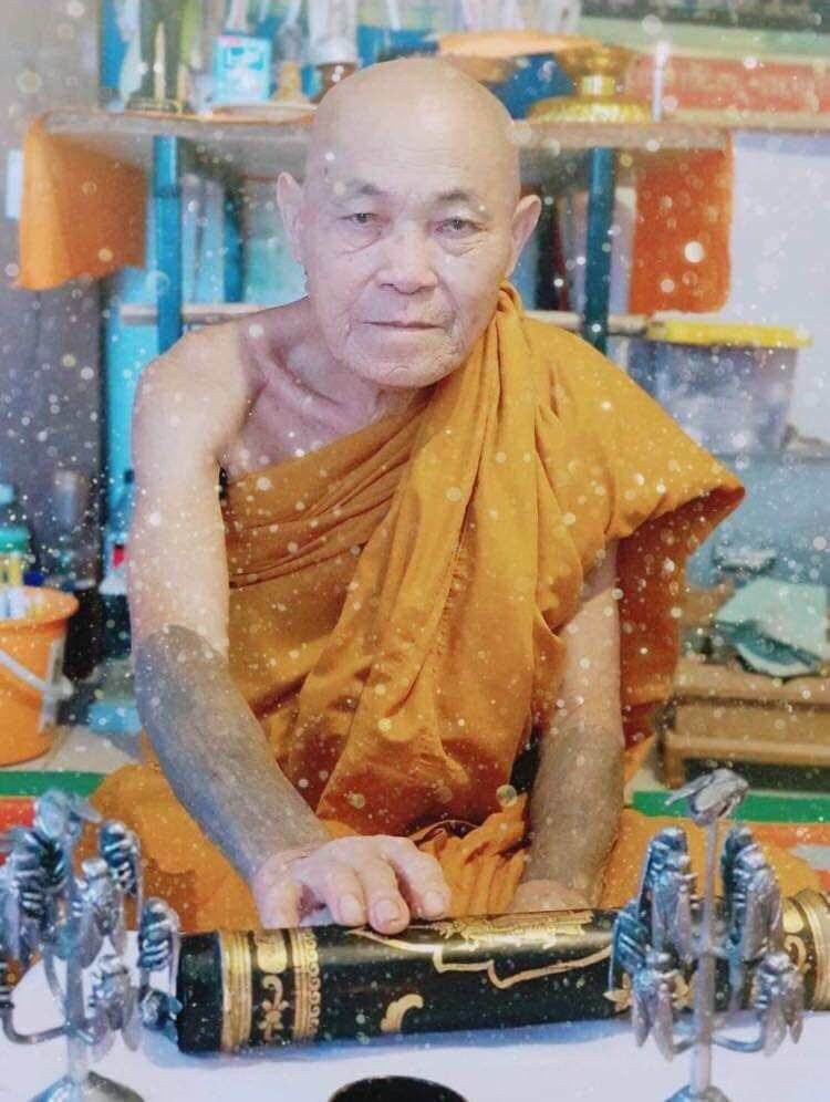Celestial Flower of Divine Fortune | Suwanno Blossom from Master Kruba Sala | ดอกไม้สวรรค์ สุวรรโณ ครูบาสล่าอุวิจิ่งต๊ะ - Thai Blessing Co