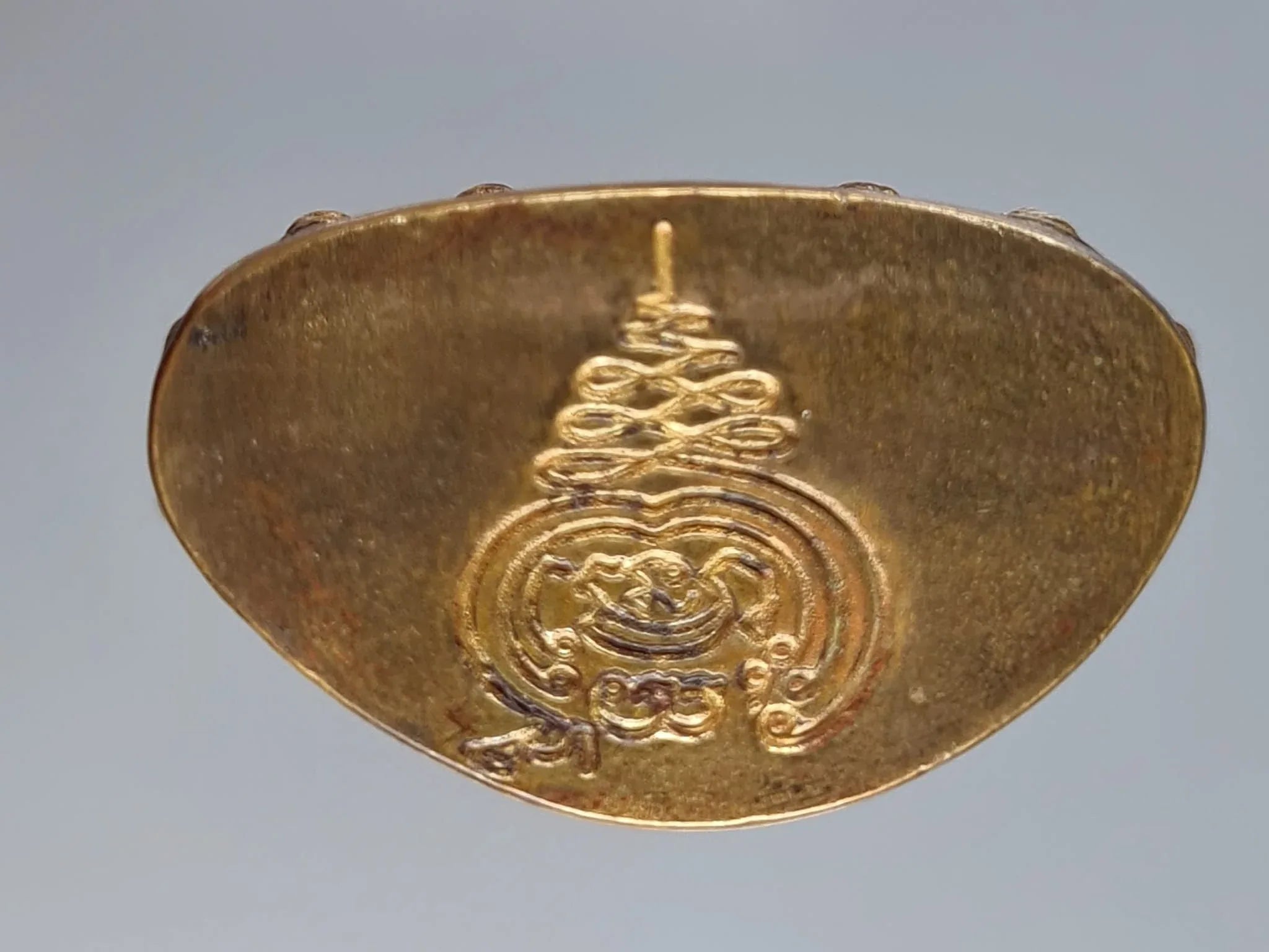🪙 “Chao Sua Phra Kring – First Edition ‘Status Rising’ Wealth & Prestige Buddha by Luang Pho Khong, Wat Klang Bang Kaew (Nakhon Pathom)”
