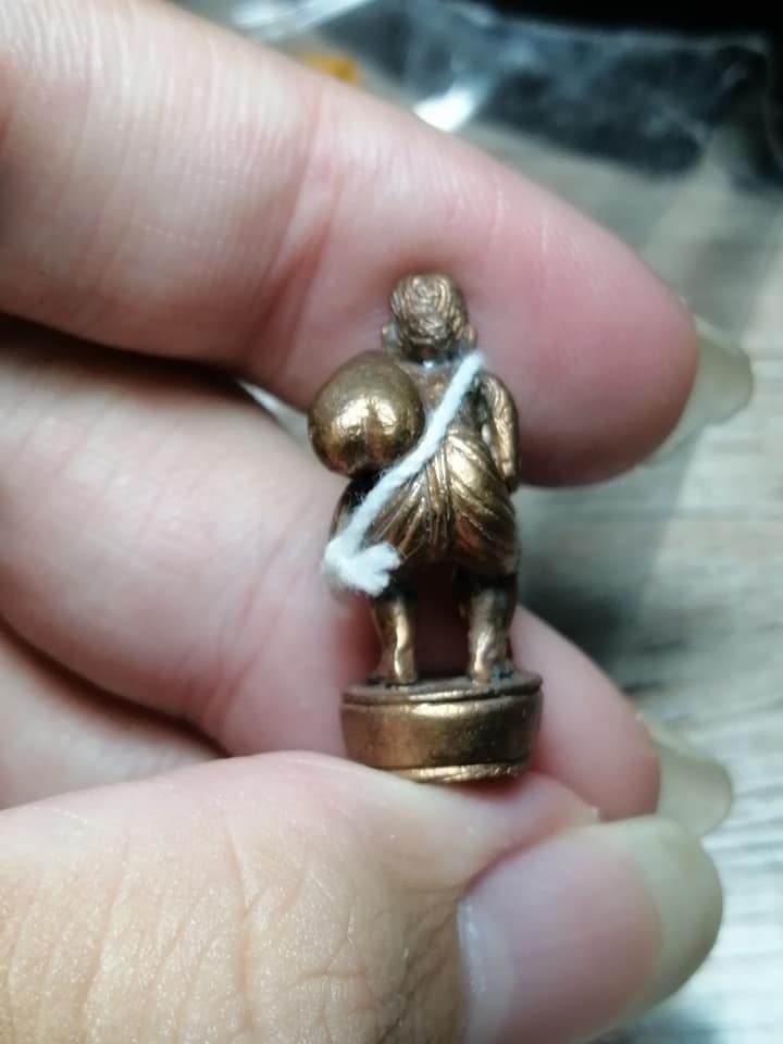 Chuchok Yoke Hua Jai Amulet for Captivating Fortune and Unstoppable Wealth
