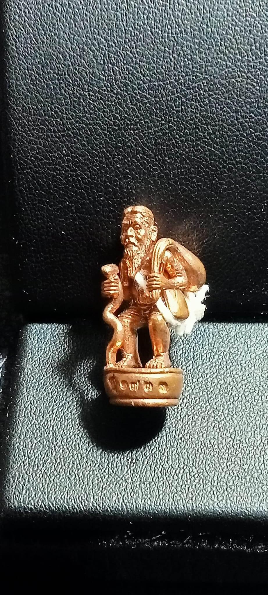 Chuchok Yoke Hua Jai Amulet for Captivating Fortune and Unstoppable Wealth